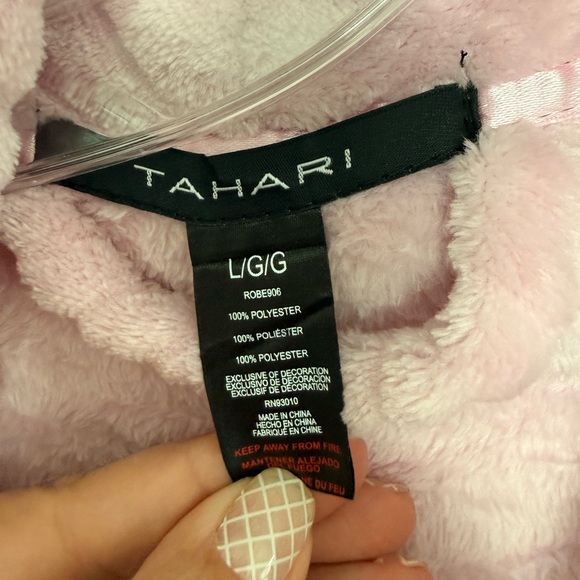 Tahari Soft Pink Lounge Robe - Picture 4 of 8
